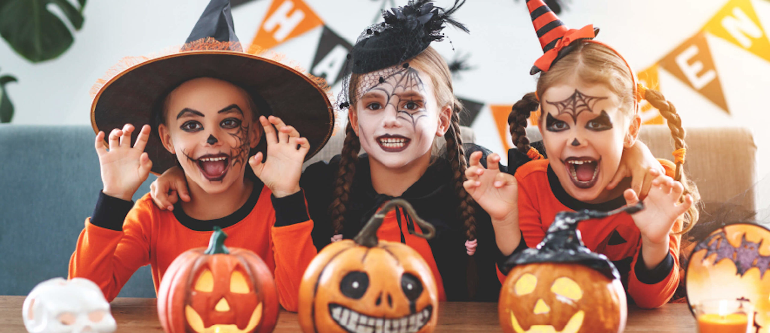 [Image: Kids-Halloween-Party-at-Pinstripes-scaled.jpg]